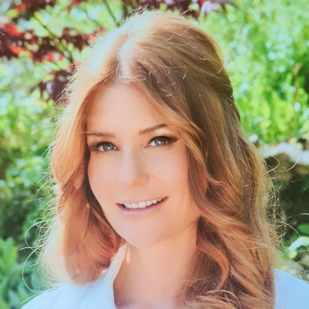 Nora Rumbeli