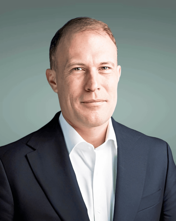 Dr. Dorian Selz